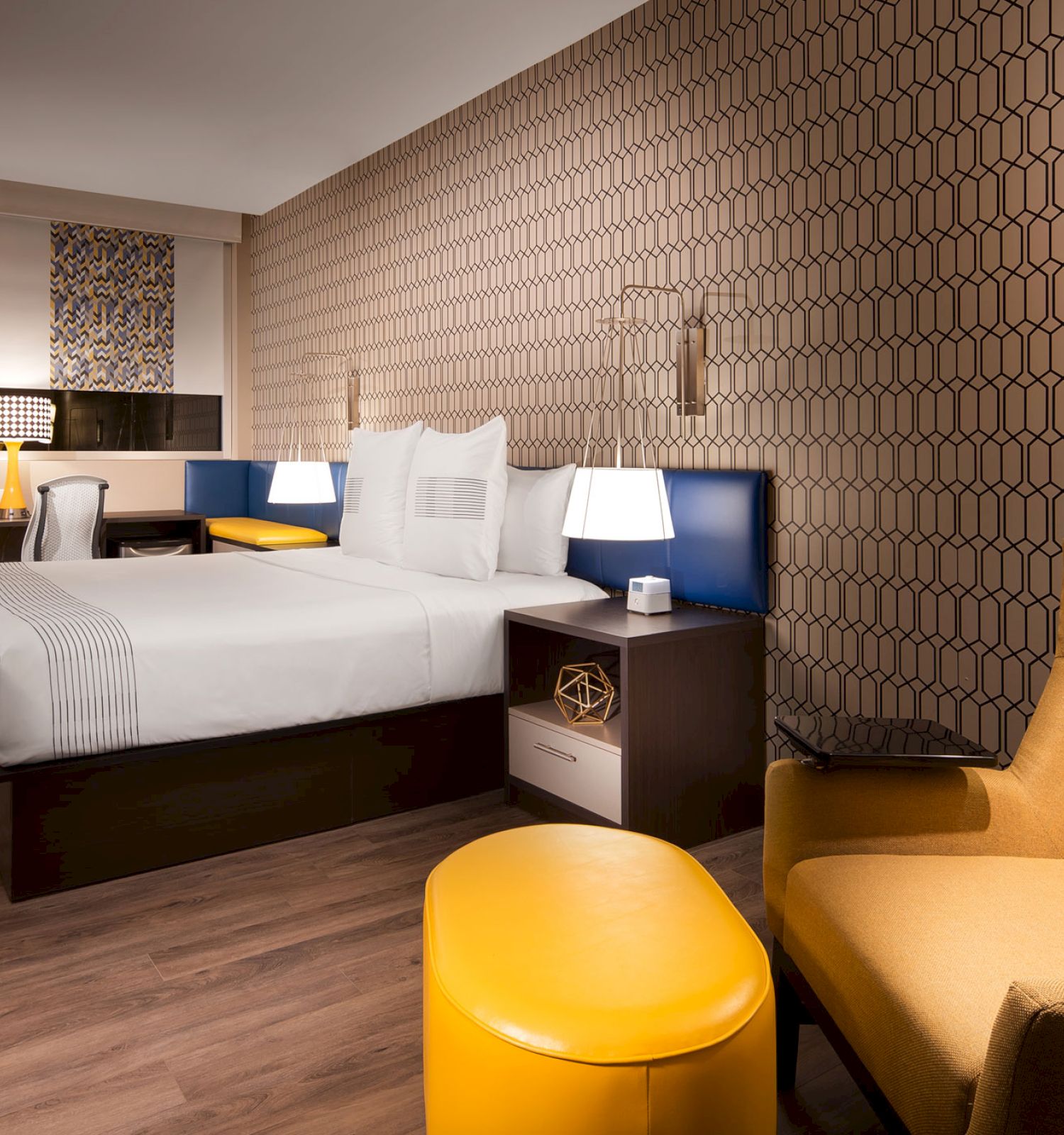 GLō Best Western Nashville